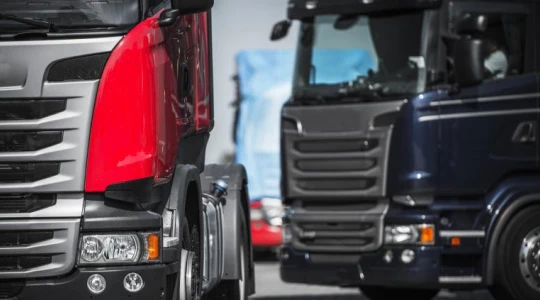 Egzamin na prawo jazdy kategorii C i D po ukraińsku? Posłowie chcą zmian, odpowiedź resortu zaskakuje